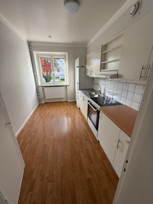 Hertig Karls Allé, Örebro - Foto 1