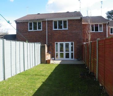 2 bedroom terraced house to rent - Photo 1