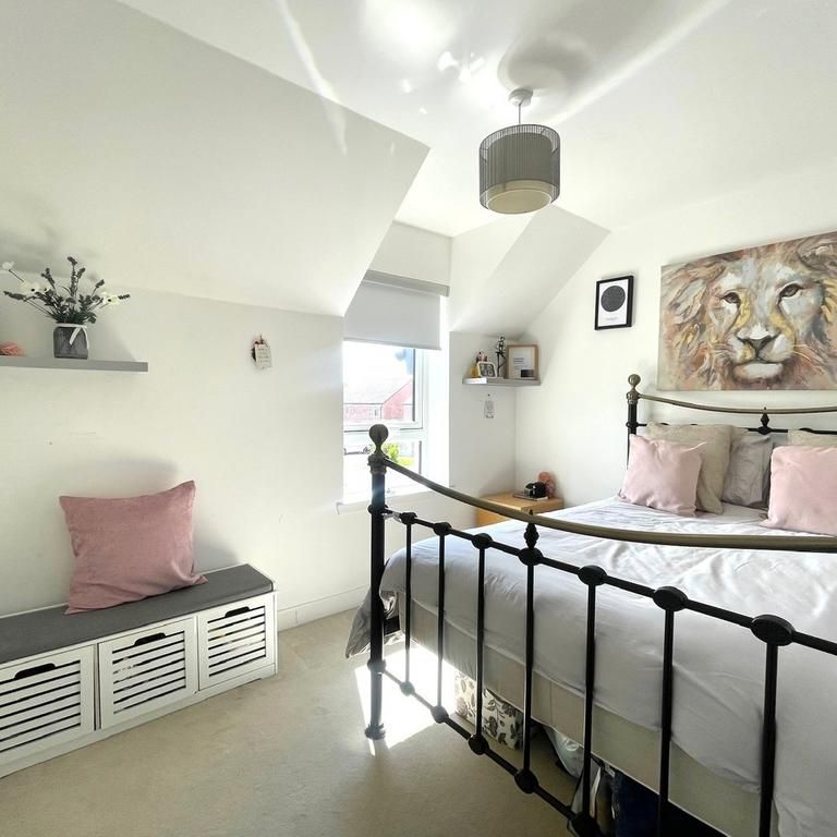2 bedroom terraced house to rent - Photo 1