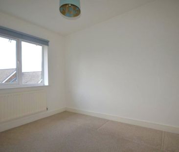 3 bedroom detached house to rent - Photo 3