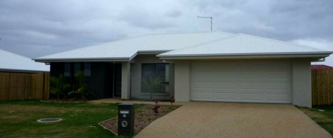 Family Home! - Photo 1