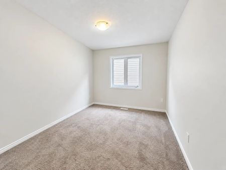 For Lease - 26 Alexandra Drive, Thorold, Ontario - Photo 2