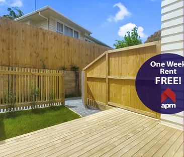 Te Atatu Townhouse! - Photo 1