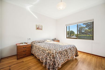 Home For Rent - Photo 5