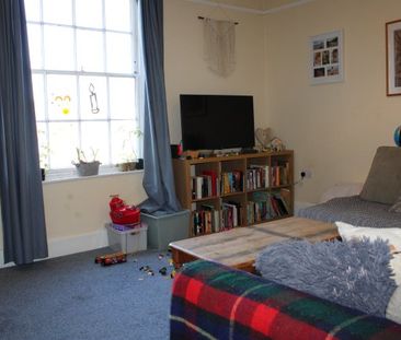 Romsey - Photo 2