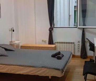 Calle de Narváez, Madrid, Community of Madrid 28009 - Photo 6