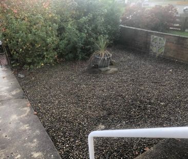 2 bedroom semi-detached house to rent - Photo 5