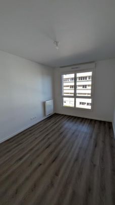 SANS FRAIS D'AGENCE - NI GARANT- APPARTEMENT T4 A BORDEAUX CHARTRONS - Photo 1