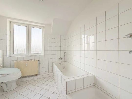 2-Zimmer-Wohnung mit Westbalkon und Stellplatz in Ratingen-Mitte - Photo 1