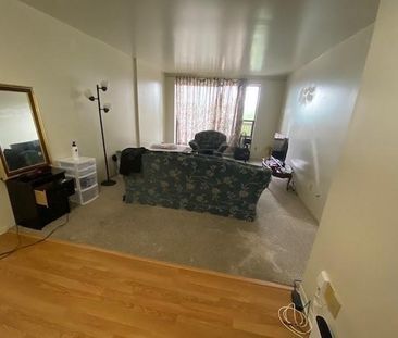 17 Eldon Hall Place Unit 612 - 2 bed, 1 bath - $200 GIFT CARD WITH ... - Photo 1