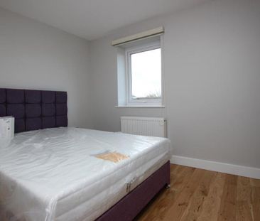*** STUDENT HOUSE *** An immaculate terraced property which has bee... - Photo 3