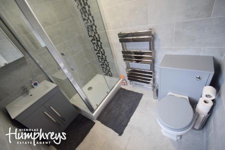 3 bedroom terraced house to rent - Photo 4