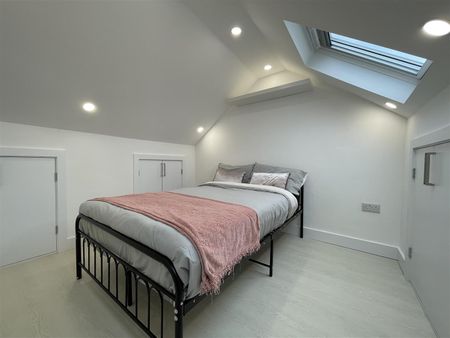 Roath Court Place, Cardiff - Photo 5