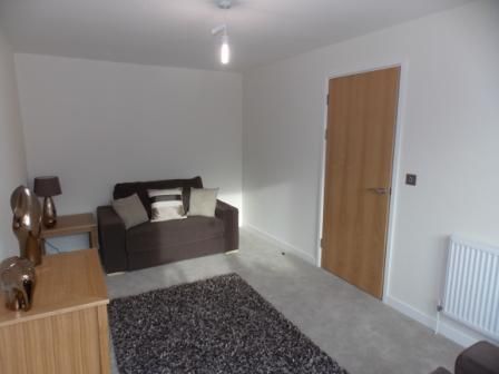 2 bedroom terraced house to rent - Photo 2