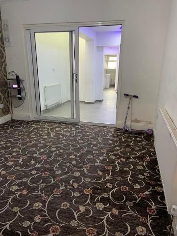 3 Bed Terraced House, Village Road, B6 - Photo 2