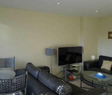 Britten Close, London, NW11 - Photo 1