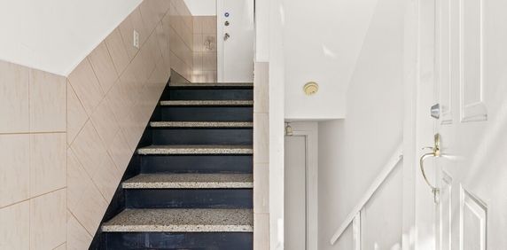 3 Et Demi à Louer, Sous-sol D'un Triplex - Photo 2