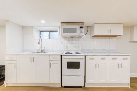 For Lease - 242 Emerson Avenue Unit# Basement, Toronto, Ontario - Photo 4