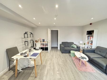 Flat 4 68 Victoria Road, Leeds, LS6 1DL - Photo 3
