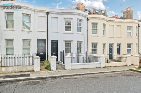 4 bedroom terraced house to rent - Photo 2