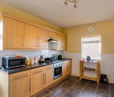 4 bedroom apartment to rent - Photo 3