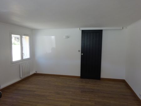 T2 rénové terrasse parking SAUSSET COTE BLEUE - Photo 3