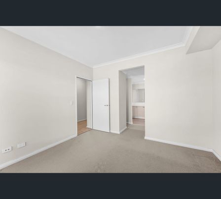 14 Dolomite Road, Treeby, WA 6164 - Photo 1