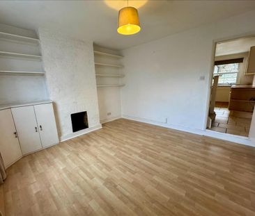 2 bedroom cottage to rent - Photo 1