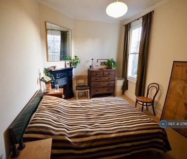 3 bedroom maisonette to rent - Photo 3