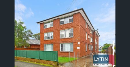 Spacious 2-Bedroom Apartment in Prime Campsie Location INSP: TUE 11/11 at 5pm - 5:15pm - Photo 4