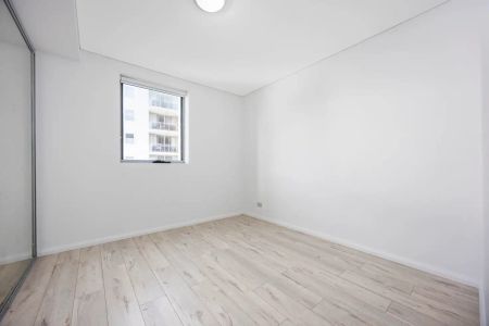 “3 Bedroom Apartment” - Photo 3