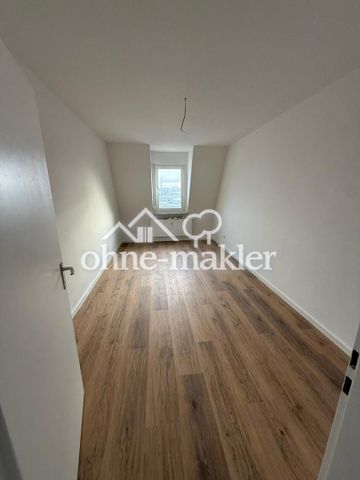Erstbezug nach Sanierung- charmanter Altbau, EBK, Südstadt - Photo 3