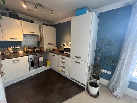 1 bedroom flat to rent - Photo 5