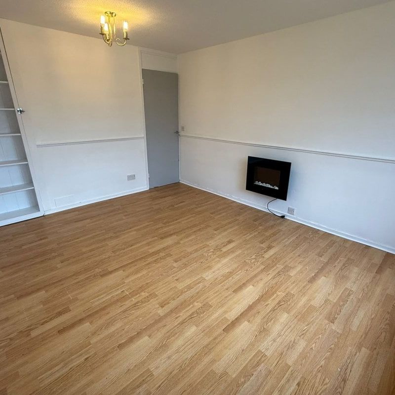 Bittern Close - Photo 1