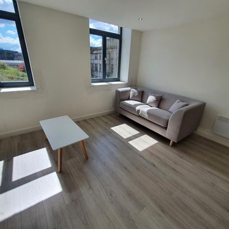 2 bedroom apartment to rent - Photo 2