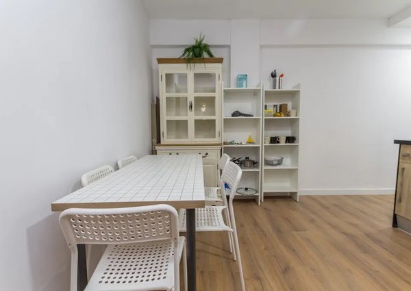 Calle Lozano de Torres, Málaga, Andalusia 29013