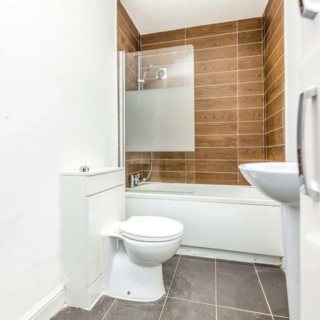 1 Bed Flat, Hinde Street, S4 - Photo 4