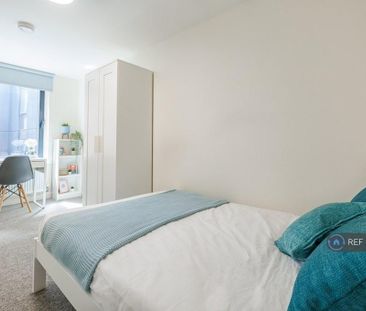 5 bedroom flat to rent - Photo 5