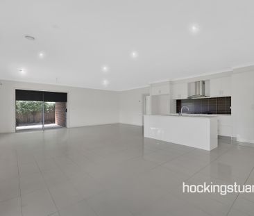 1 Cloverfield Crescent, Wollert. - Photo 2