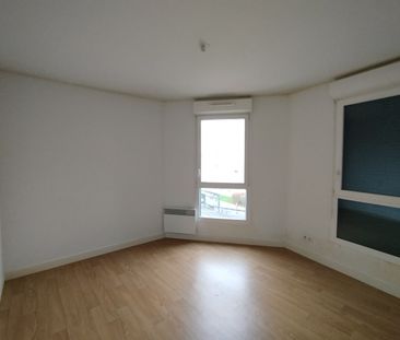 Location Appartement 3 pièces 63m² LILLE 59260 - Photo 3