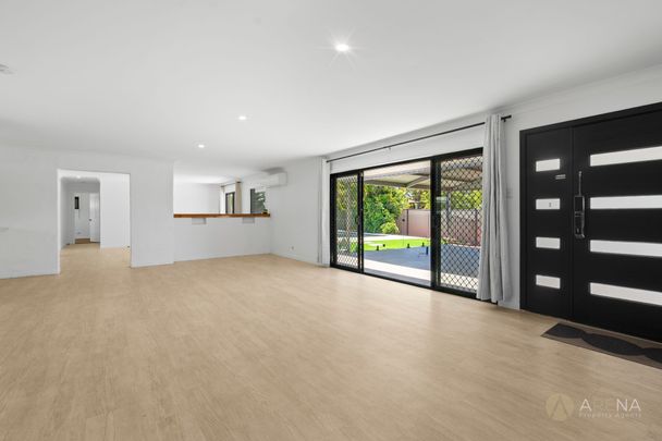 1 Calder Cres, Helensvale QLD 4212 - House For Rent | Domain - Photo 1