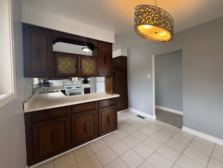 For Lease - 29 Monterrey Drive, Toronto, Ontario - Photo 2