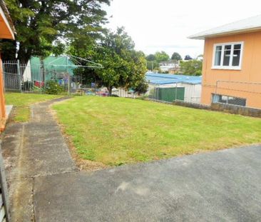 Papakura, 16 Coles Crescent - Photo 2