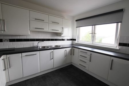 Forres Street, Summerston, Glasgow - Photo 5