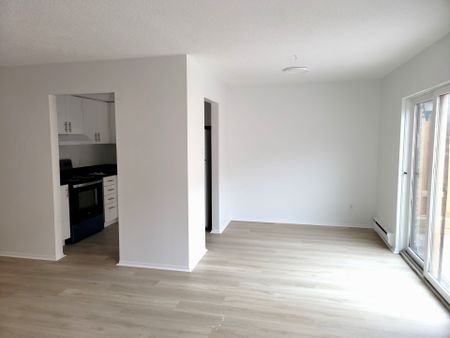 For Lease - 2 Orchard Heights Boulevard Unit# 237, Aurora, Ontario - Photo 5