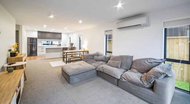 Premium property in top location - Photo 1