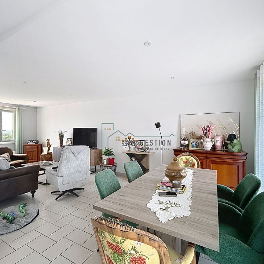 Location Maison 3 pièces 75m² - Photo 1