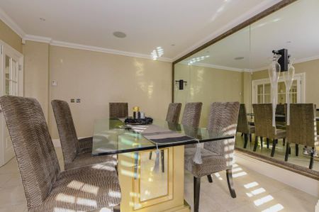 5 bedroom detached house to rent - Photo 5