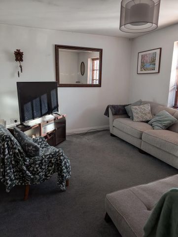 2 bedroom flat to rent - Photo 3