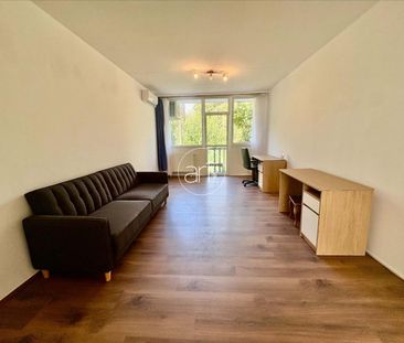 Kiadó átlagos állapotú panel lakás - Szeged - Fotó 4